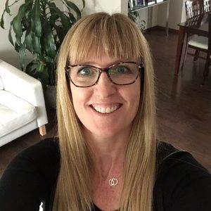 Meet your Posher, Karin